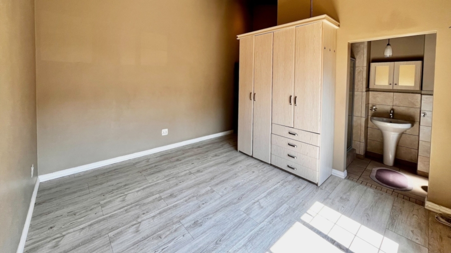 3 Bedroom Property for Sale in Waterval East North West